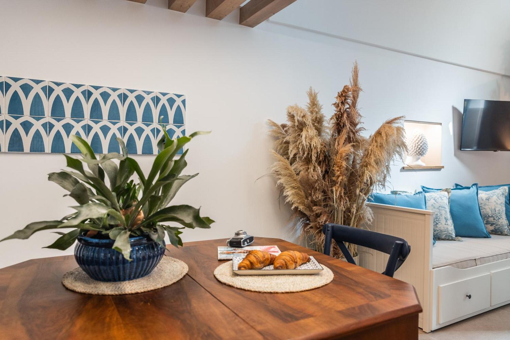 Loft Regina Minor Apartment Монополи Екстериор снимка