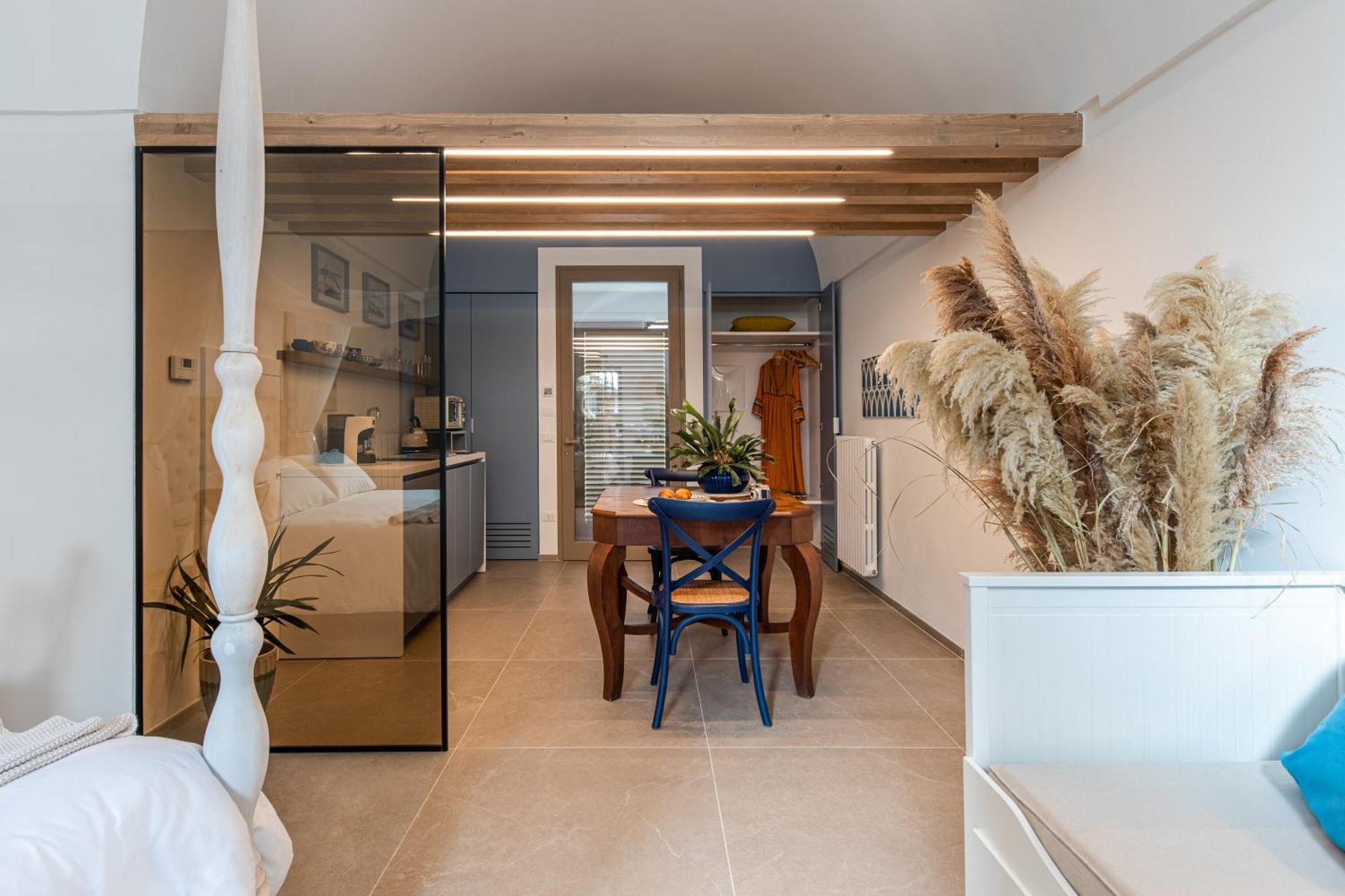 Loft Regina Minor Apartment Монополи Екстериор снимка